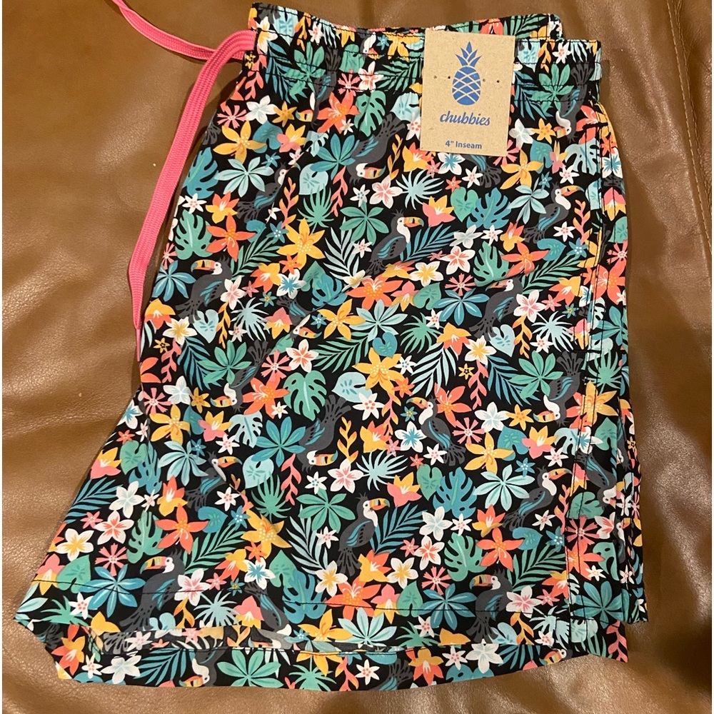 chubbies swim trunks